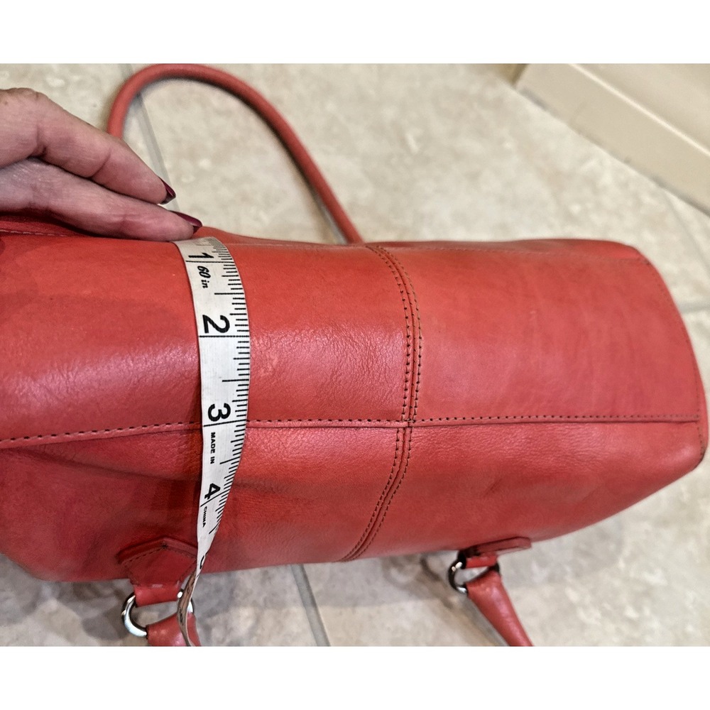 Wilsons Leather Pelle Studio‎ Coral Red Leather Shoulder Bag Push Lock Flap - Picture 11 of 13
